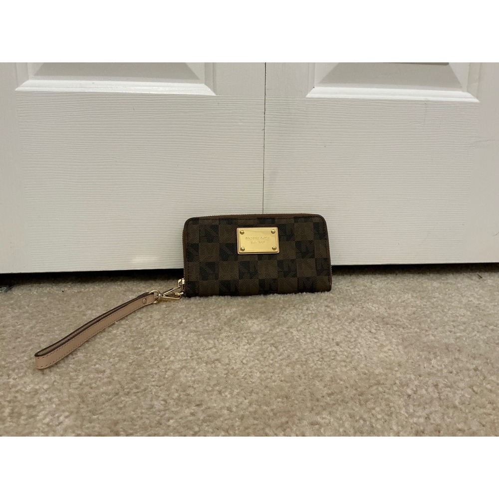 Michael Kors Continental Zip-Around Wristlet Wallet